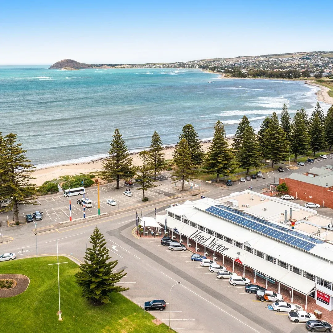 Hotel Victor Esplanade Victor Harbor airport shuttle service SouthRun